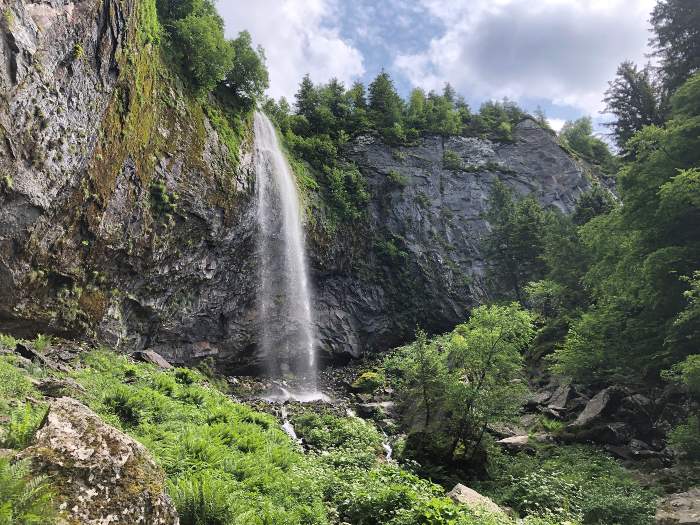 Puy de Sancy附近有一個熱門景點大瀑布