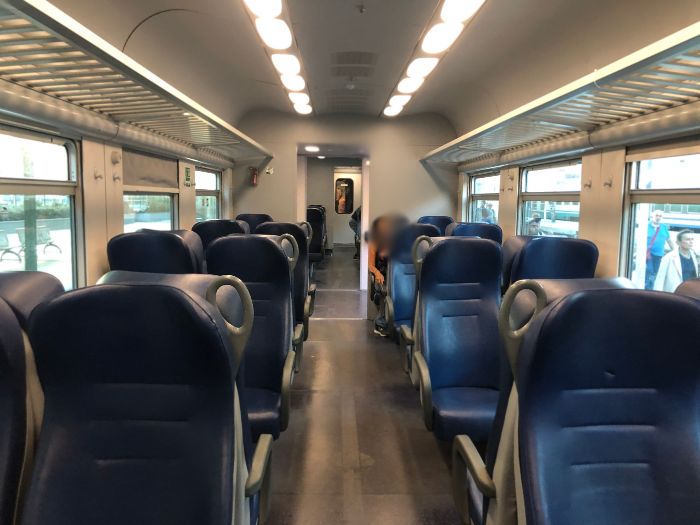 義大利米蘭前往熱拿亞的火車