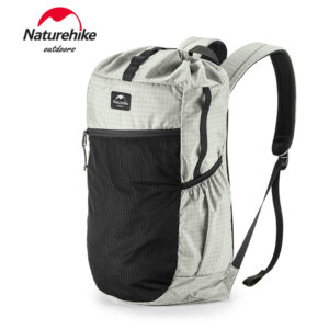 Naturehike背包有20公升的容量，很適合歐洲境內自助遊。